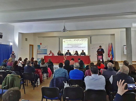 Apertura del V Curso Especialista en Enoturismo de la Escuela Superior de Enoturismo de Castilla y León, en Medina del Campo.